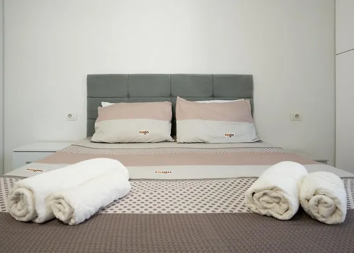 Elegant & Cozy 1-bdr Hideaway Apartment Tirana