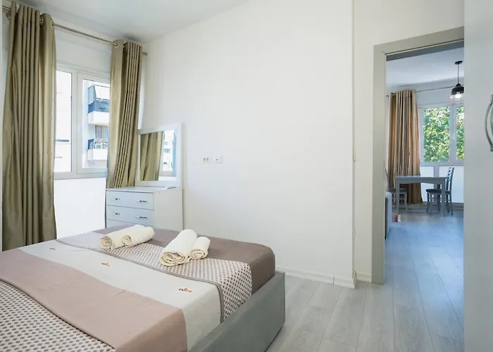 Elegant & Cozy 1-bdr Hideaway