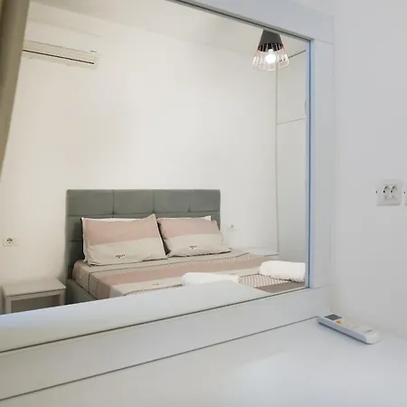 Appartamento Elegant & Cozy 1-bdr Hideaway Tirana