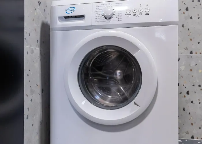 Elegant & Cozy 1-bdr Hideaway