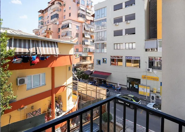 Elegant & Cozy 1-bdr Hideaway